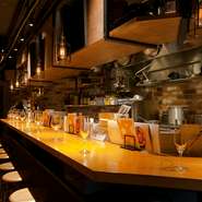 話題の『チーズタッカルビ』は女子会でも人気。伸びるチーズとこってりとした味付けのタッカルビは、女子会を盛大に盛り上げてくれます。リーズナブルに楽しめる女子会コースもあるので、お気軽にご利用ください。