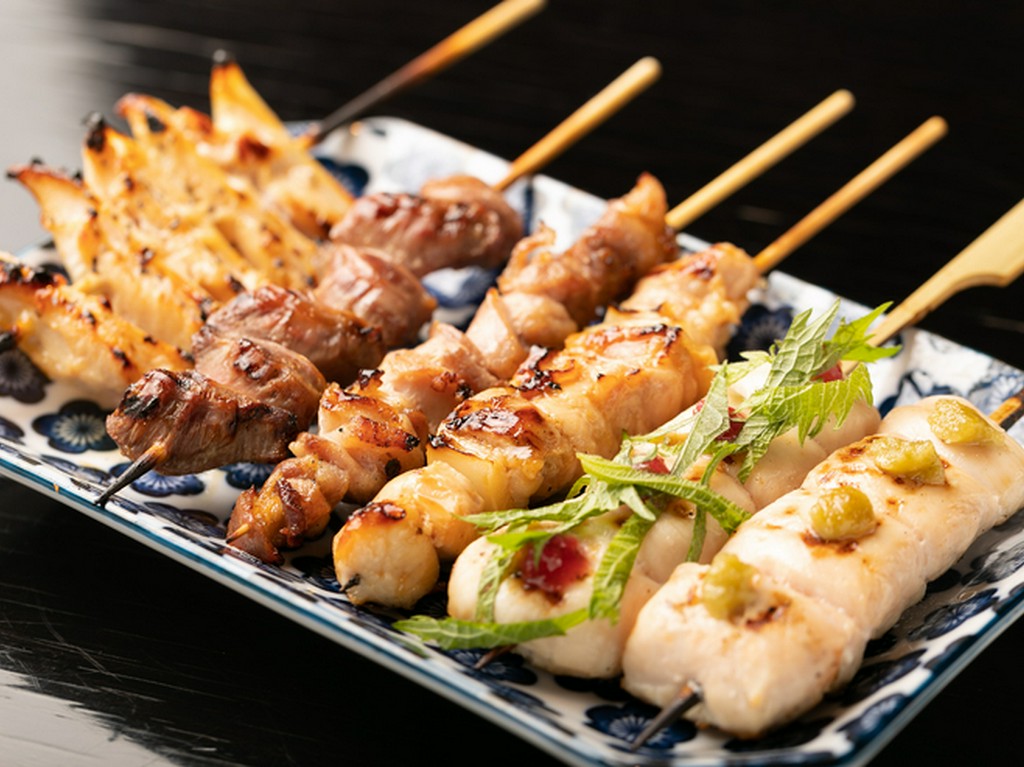 丹精込めて焼き上げた鶏で、素材の旨みを伝えたい