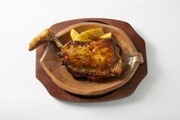 国産若どり約300g。塩味　タレ味　揚げ味をお選びください