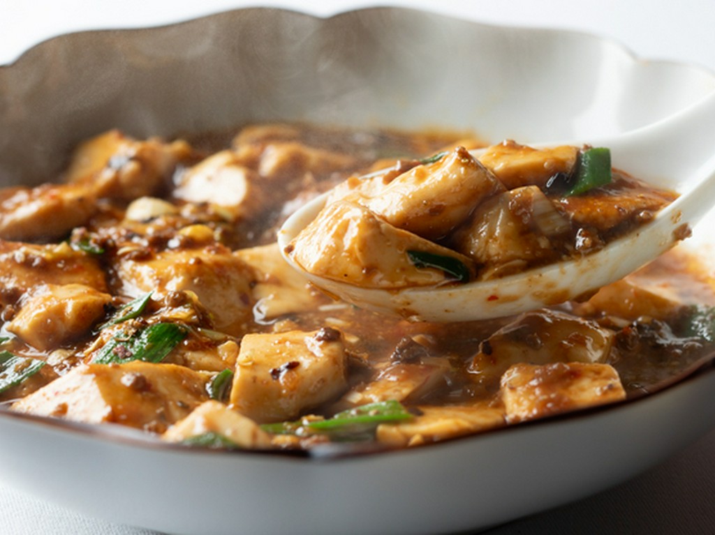 麻婆豆腐 富成伍郎商店の絹豆腐×信州プレミアム牛肉