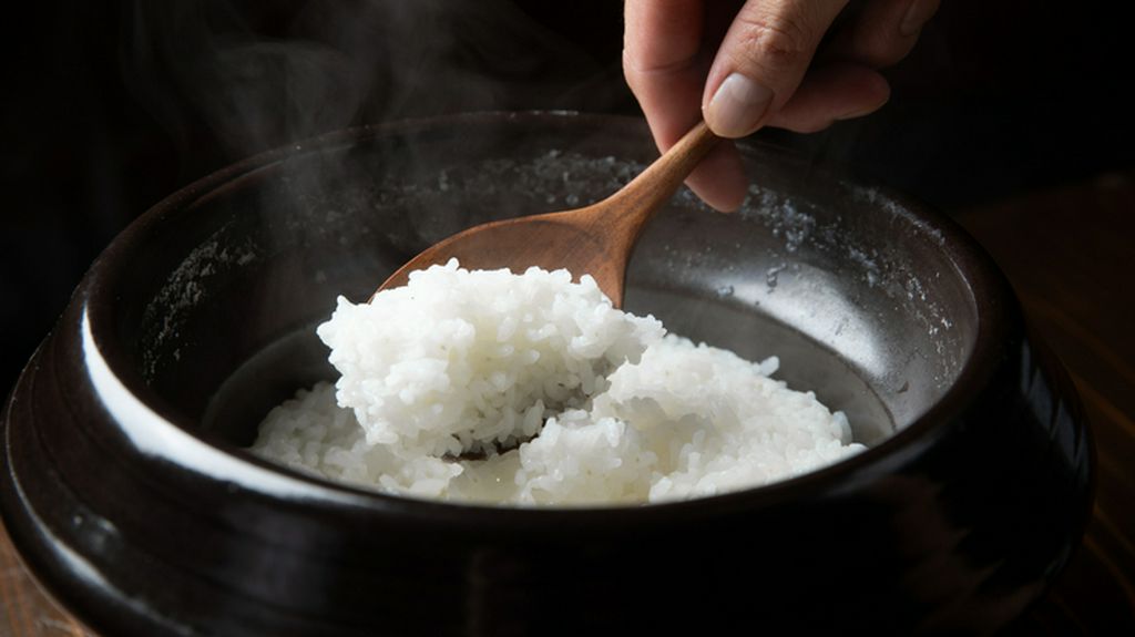 信州白馬産コシヒカリの炊きたてご飯