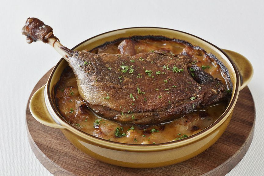 ワインによく合う、フランスの地方料理を味わう