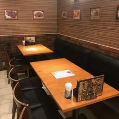 明るい雰囲気で、仕事合間のランチにもぴったり
