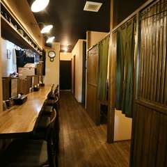 レトロな照明もおしゃれ。日頃の疲れを癒せる憩いの場