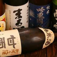 焼鳥と相性の良い辛口の日本酒を中心に、充実したラインナップ
