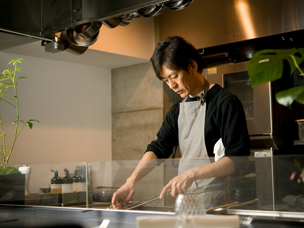 何を食べて頂くのか、ひと品ひと品丁寧にご説明