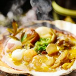 味噌の香ばしさとカニ味噌の濃厚な甘みがたまらない!オススメの一品!!