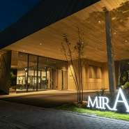 斬新なデザイナーズ空間で、記憶に残る特別な時間を、特別な方とお過ごしください