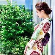 当館は隈研吾氏による建築です。特別な空間でお食事やアフタヌーンティーを楽しんだ後は、お写真もどうぞ。