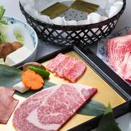 六歌仙で人気の厳選焼肉と和牛しゃぶしゃぶの両方食べ放題に飲み放題付き。