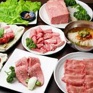 厳選を重ねた『肉』はお店の自慢。熊本県産「プレミアム和王」を中心に、九州産の和牛をご用意しています。またホルモンは地元産のものを使用、新鮮なおいしさをご堪能頂けます。