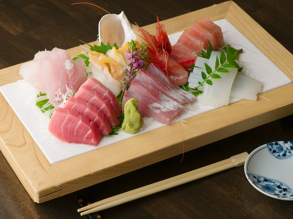 金沢港直送の鮮魚を味わい尽くせる！　『お刺身盛り合わせ』