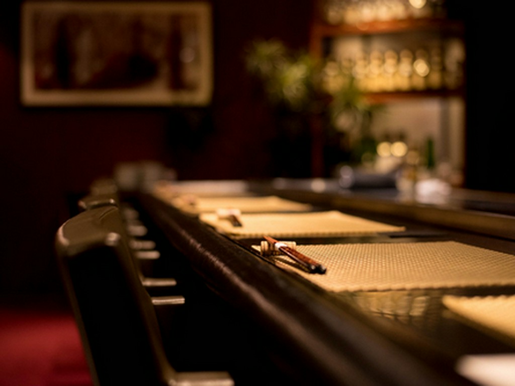 ほとばしる旨みとお酒、臨場感を心ゆくまで楽しんで