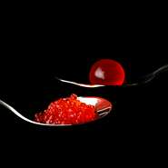 分子調理の代名詞とも言える液体の球化をタレやスープに
ドリンクにも用いることのできる汎用性の高い技法