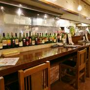 カウンター席はお1人さまやデートにもぴったり。質の高い炭焼きイタリアン手頃な価格で楽しめるという点も嬉しい限り。リーズナブルかつおしゃれにイタリア料理を満喫しませんか。