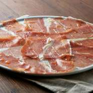 飲み放題のLOは30分前です。／仕入れの状況によりコース内容が変更する場合がございます。