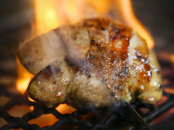 炭焼きイタリアン酒場 炭リッチ函館本町店 函館 居酒屋 の料理 店内写真 ヒトサラ