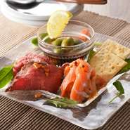 知内町と提携を結び、食材は各生産者から直接お送りいただいています。「野菜」「鮮魚」など、魅力的な食材を多くアピールしていきたいです。