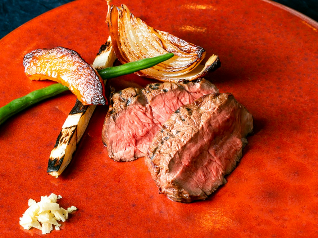 国産牛ヒレ肉のグリル