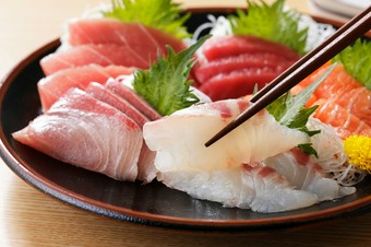 季節の旬を堪能！各地の直送鮮魚
