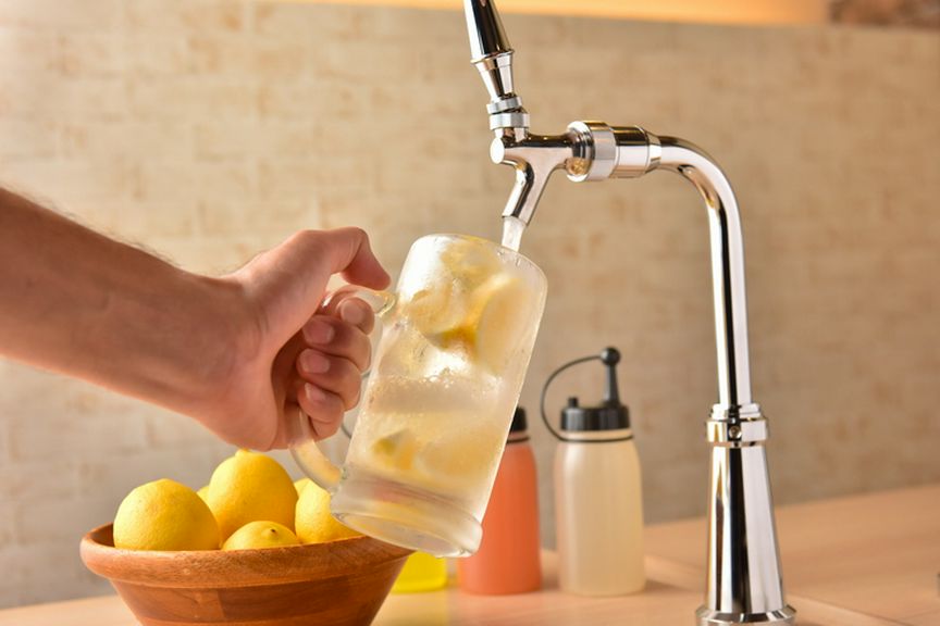 卓上サーバーで瞬間レモンサワー飲み放題!