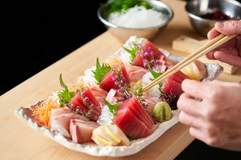 旬の鮮魚を味わう贅沢な一皿季節感じるおすすめ海鮮