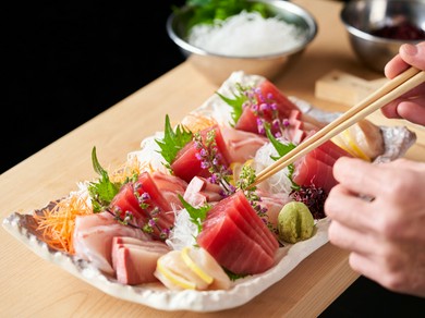 旬の鮮魚を味わう贅沢な一皿季節感じるおすすめ海鮮