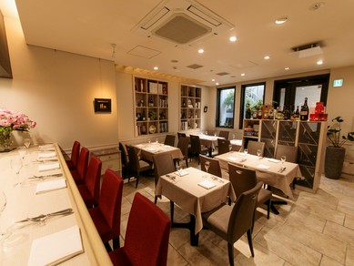 自然光を取り入れた、ナチュラルモダンな空間