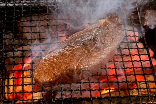 抜群の火入れ具合は熟練の職人ならでは