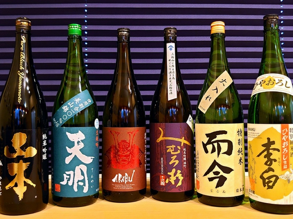 様々なジャンルで常時２０種類以上ご用意しております。