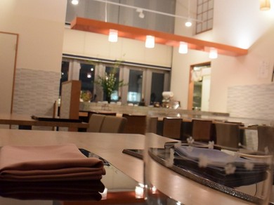 しっとりムードで和食を楽しむ大人のデートに