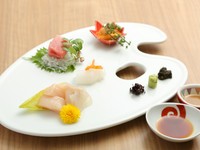 旬の魚介を中心に、脂ののったとろける旨みや、新鮮ならではの食感。