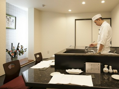 広いお座敷個室を完備。接待や会食、結納やお顔合わせに人気