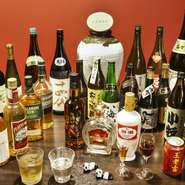 中国酒を代表する紹興酒を含むフリードリンクには、定番メニューのほか、さまざまなドリンクが含まれています。日本酒や焼酎、サワーやカクテルなど、幅広いニーズや好みにも対応。
