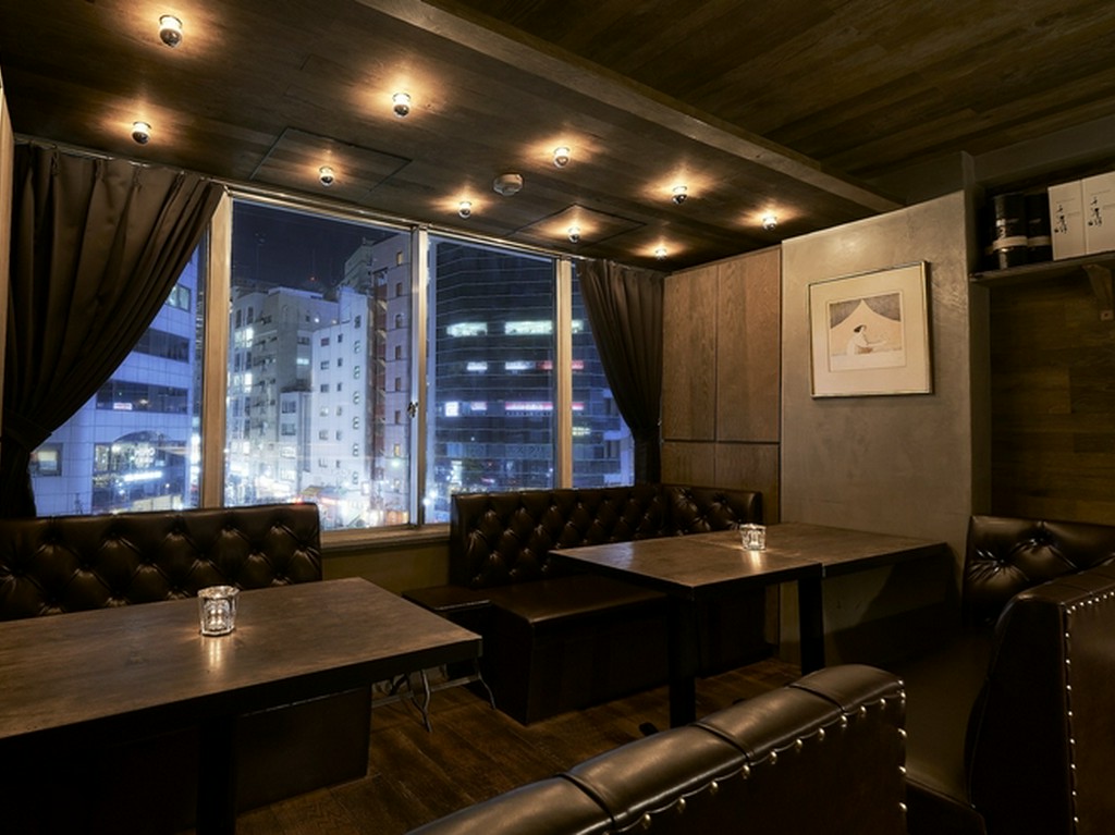 レコードの音楽が流れる♪大人の隠れ家