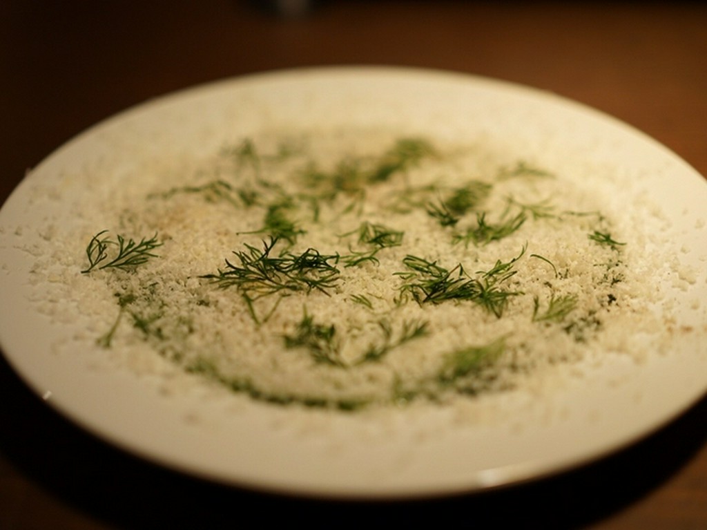 キュウリとパルメザンチーズのシチリアサラダ