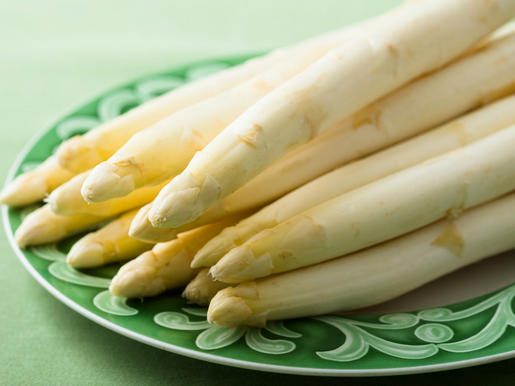 新しい季節の訪れを、旬の食材や料理から感じられます