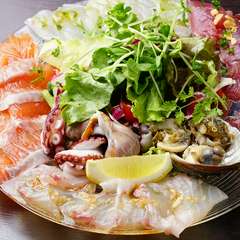 ペッシェミスト　魚介の前菜盛り合わせ