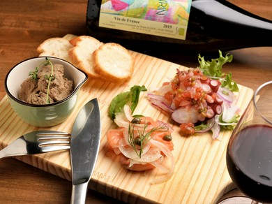 スタンダードからマニアックなお酒まで、豊富なラインナップ