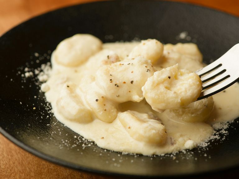 女性からの圧倒的なオーダー率を誇る『じゃがいものニョッキ ゴルゴンゾーラとくるみのクリームソース』