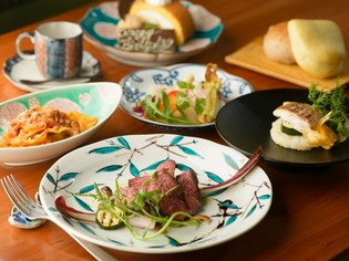 能登豚と通常より栄養価が5～9倍ほど高いスプラウトにんにく