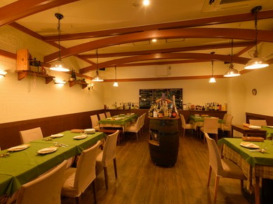 オシャレな店内で楽しく歓送迎会！