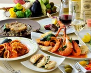 本日のスープ
自家製フォカッチャ
本日の前菜
本日のおすすめパスタ
本日のお魚料理
本日のお肉料理
本日のドルチェ
コーヒー、紅茶、ハーブティー

※コースはテーブル全体でのご注文をお願いしております。