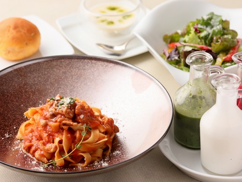 ランチの基本セットメニュー