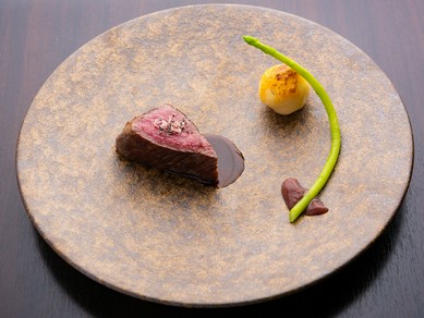 その時の良い肉をじっくり焼き上げた『本日のA5ランクの和牛ステーキ』