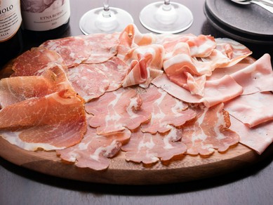 しっとりとマイルドな味わい『生ハムミスト』