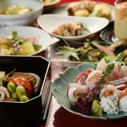 京野菜など地元京都の旬の食材を厳選しながら、毎年ひと味違う新たな逸品を創作。妥協を許さない料理が一堂に会する至福の会席は、予算や好みの食材、アレルギーなどのリクエストにも対応してくれます。