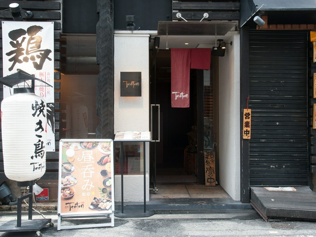 心斎橋駅から歩いて3分ほど、美味しい料理が揃った炭火キッチン