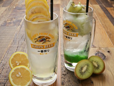 オリジナルのゆず酒をはじめとする鶏料理に合うお酒