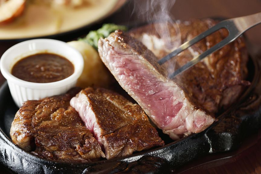 きめ細やかな肉質と柔らかくジューシーな味わいが特徴のUS牛